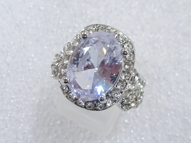 JAPANESE KIMONO / ANTIQUE CRYSTAL RING (SIZE 15.5)